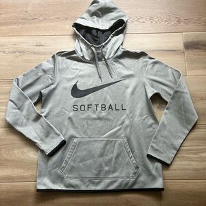 Nike women’s thermal-fit softball hoodie